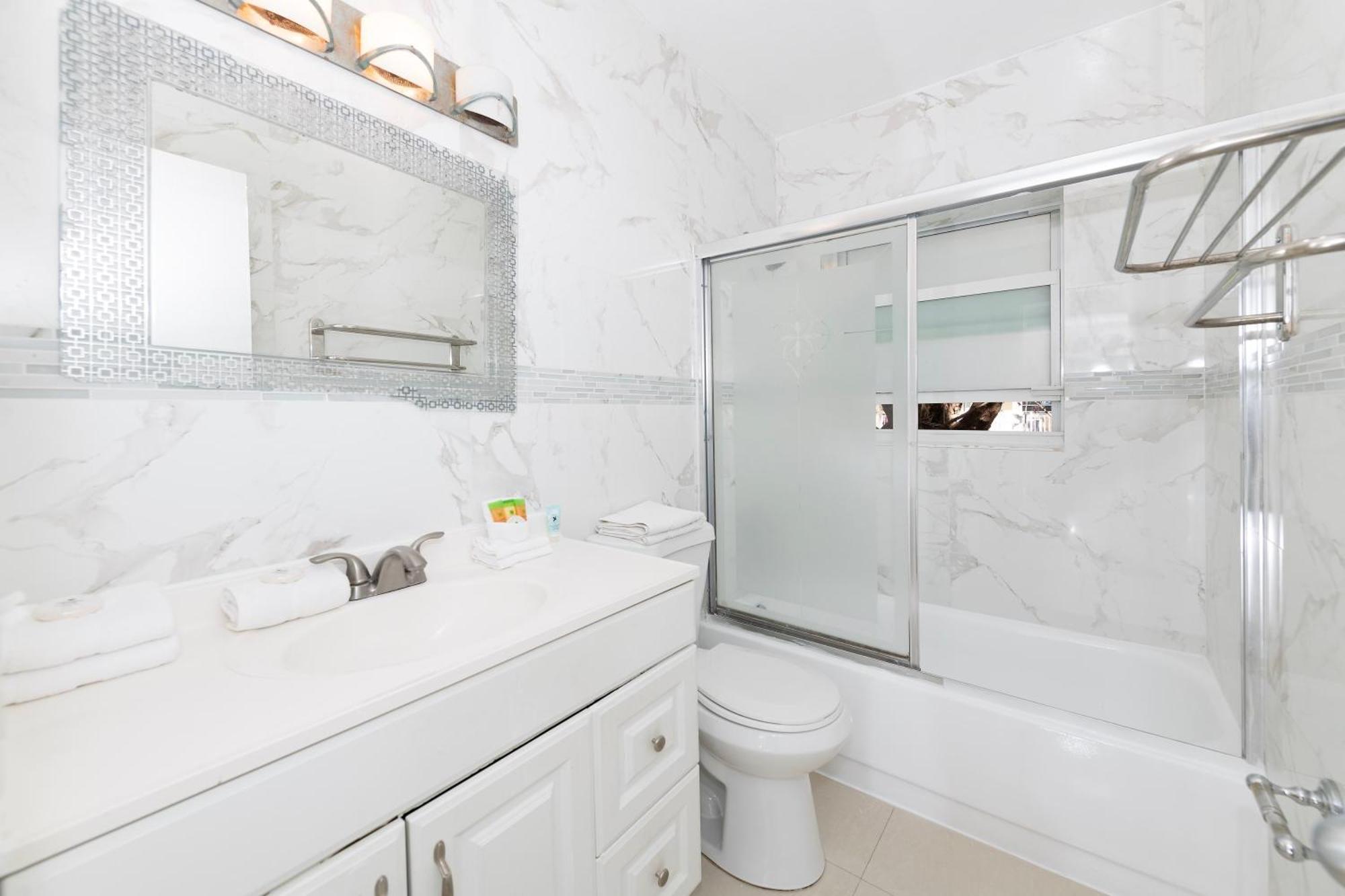 Art Deco Washingthon Apartment ميامي بيتش المظهر الخارجي الصورة