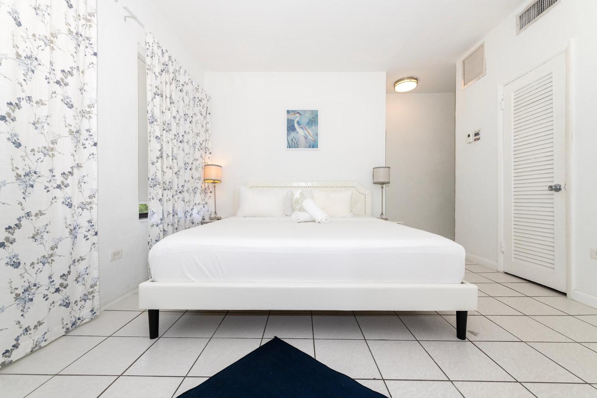 Art Deco Washingthon Apartment ميامي بيتش المظهر الخارجي الصورة